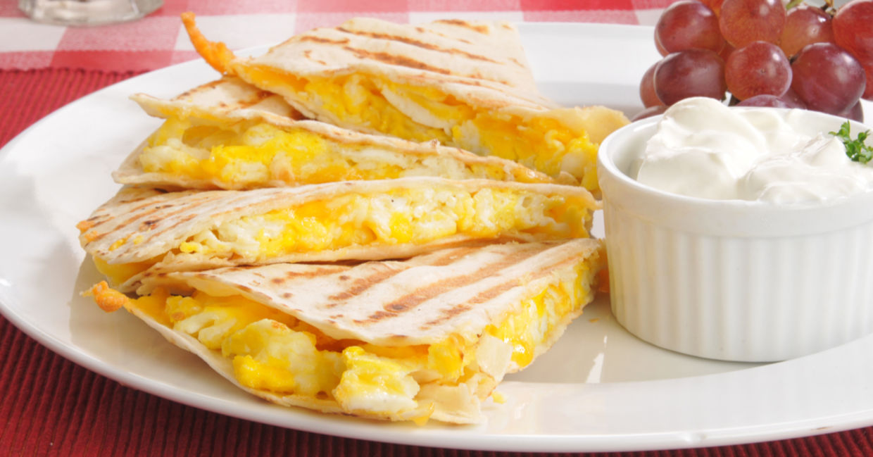 This quick and healthy breakfast quesadillas recipe includes spinach and black beans.