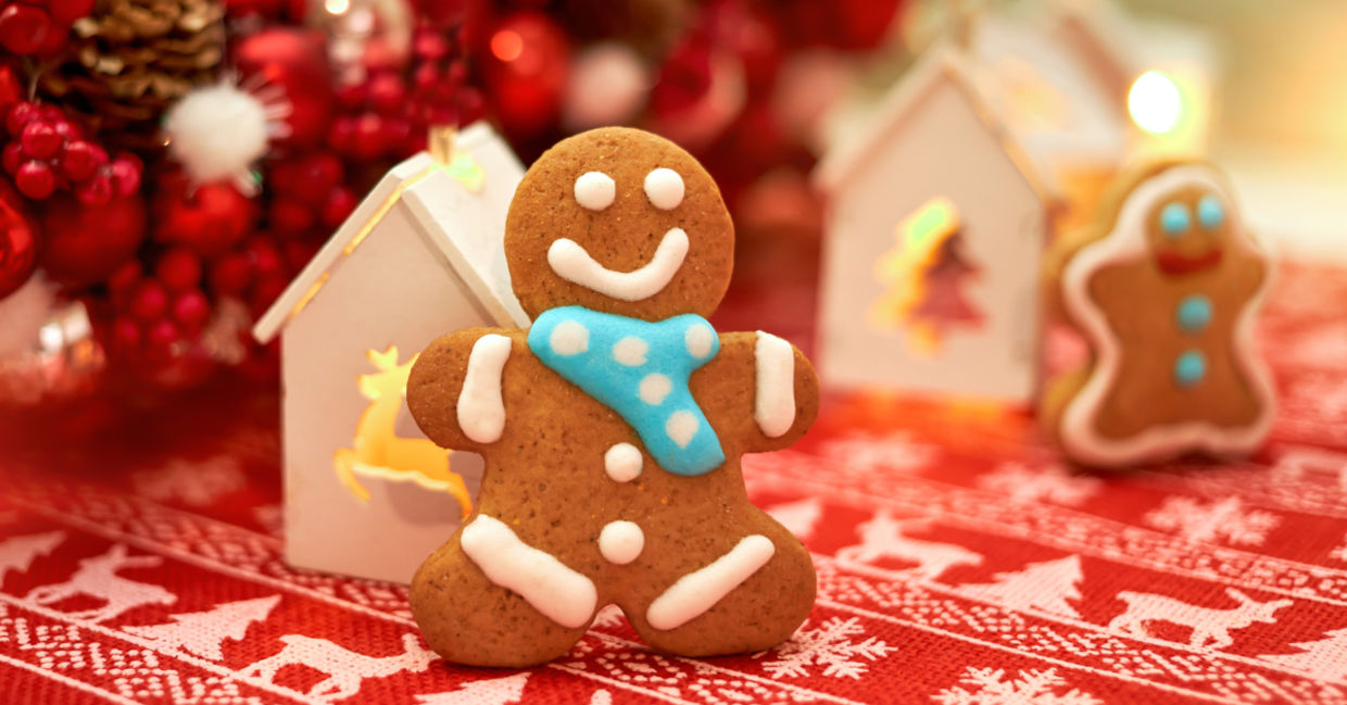 Use cloves in homemade gingerbread. Use cloves in homemade gingerbread.