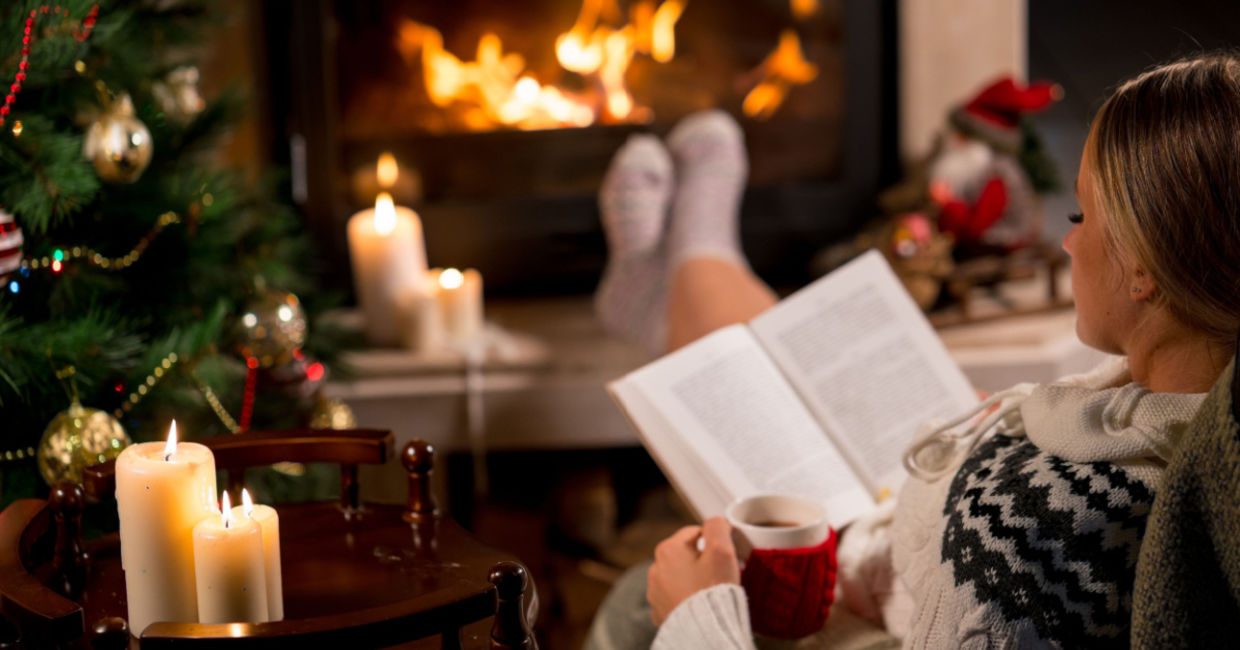 Getting cozy on Christmas eve, Getting cozy on Christmas eve,
