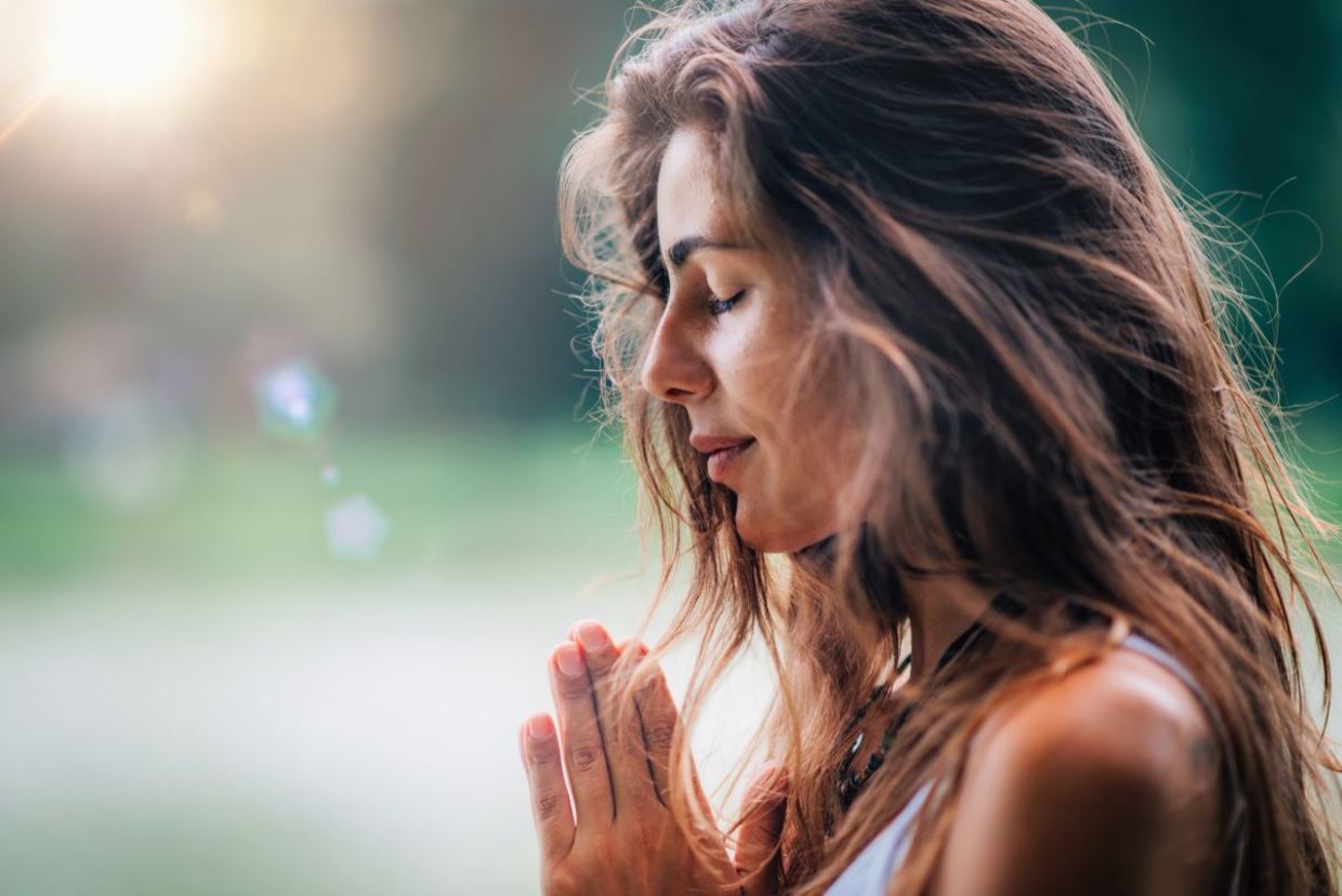 End in the prayer pose. End in the prayer pose.